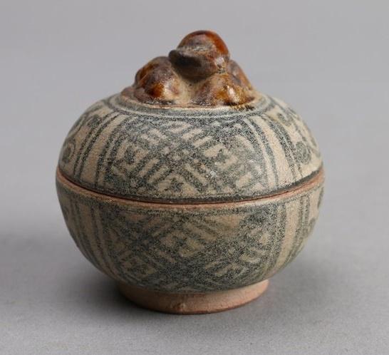 安南 桐箱 仕覆 検 茶道具 joH4Z-m67214272048 宋胡録 染付 香合 合子 即納NEW