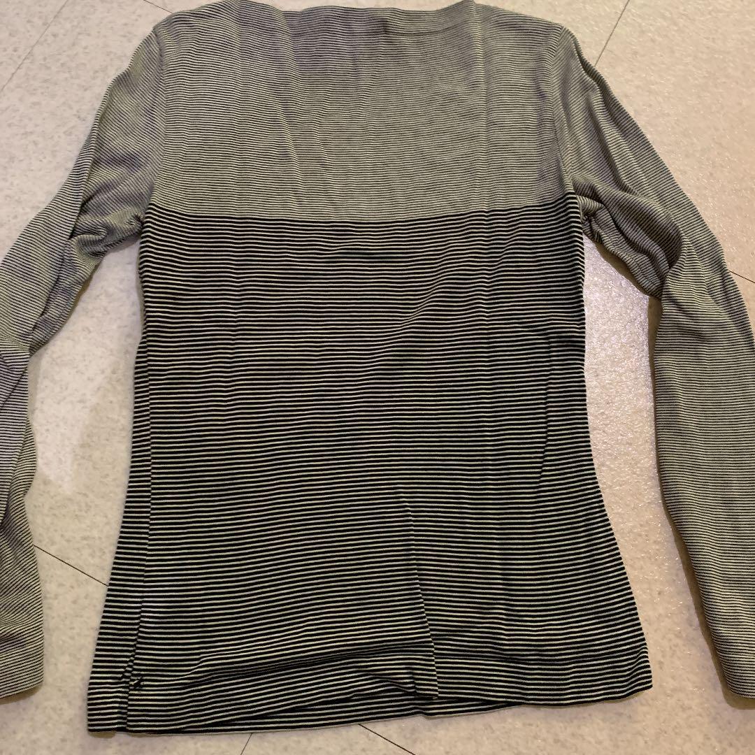 シャネルの長袖Tシャツ