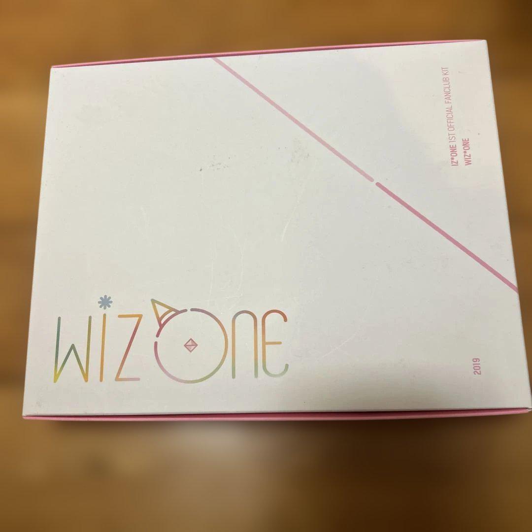IZ*ONE カード　ポストカード　限定　ファンクラブ限定　official IZ*ONE 公式ファンクラブキット 2019 - メルカリ