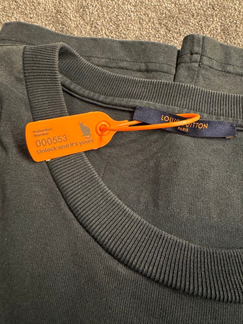 美品！ルイヴィトン　LV ダメージ Tシャツ　4L 美品！ルイヴィトンLV ダメージ Tシャツ4L