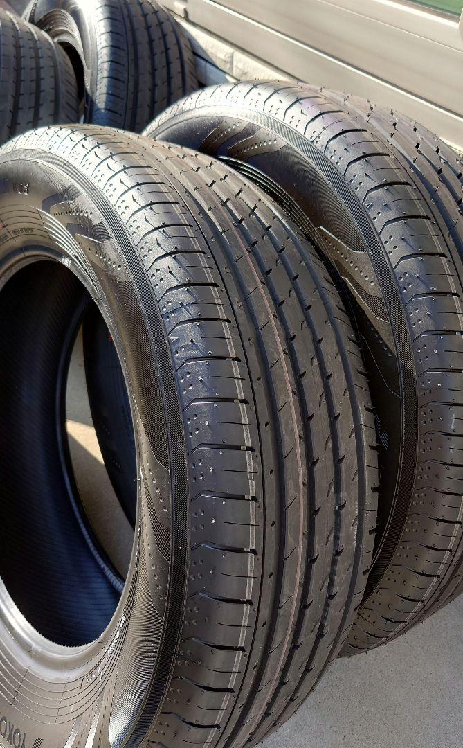 トヨタ アルファード40 純正タイヤ4本セット　225/65/R17 新車外し