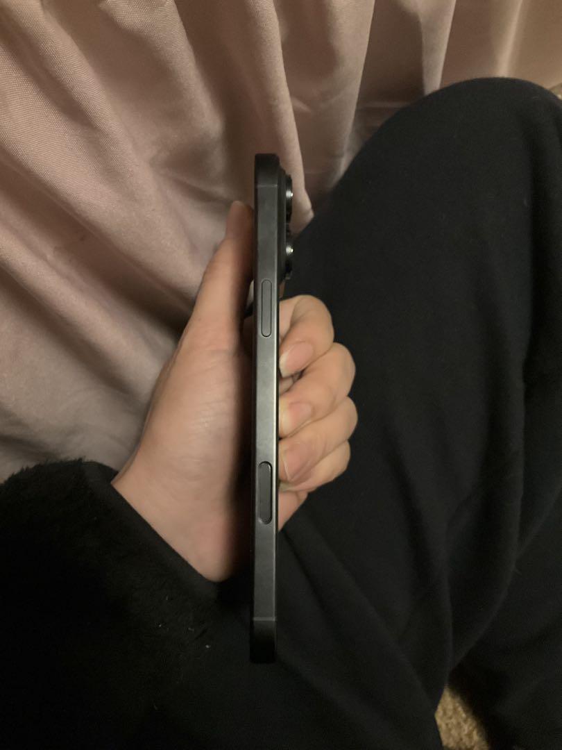 iPhone 16