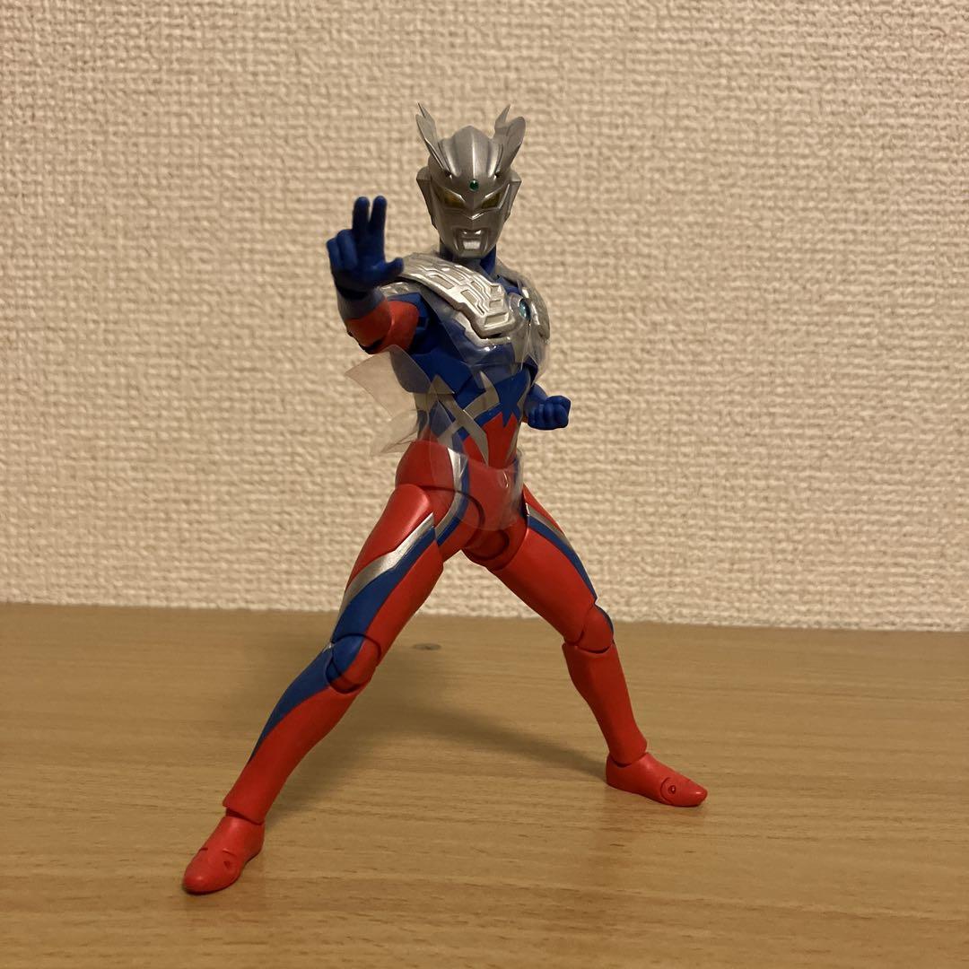 s.h.フィギュアーツ　テクターギア・ゼロ