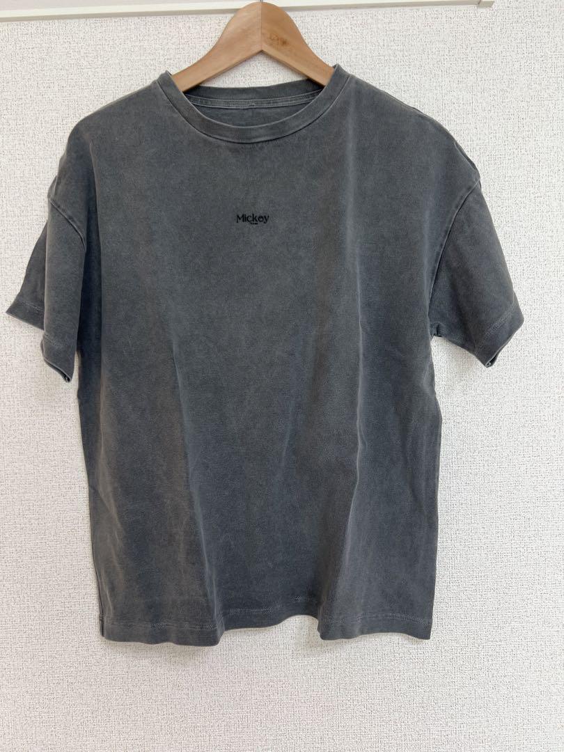 Ameriアメリヴィンテージ　コットンミッキープリントベーシックTシャツ★グレー Ameri（アメリ）の「Mickey / PRINT BASIC TEE（Tシャツ