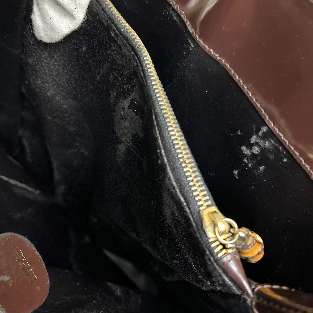 GUCCI トートバッグ　ロゴ型押し　ブラウン　大容量　エナメル　パテントレザー