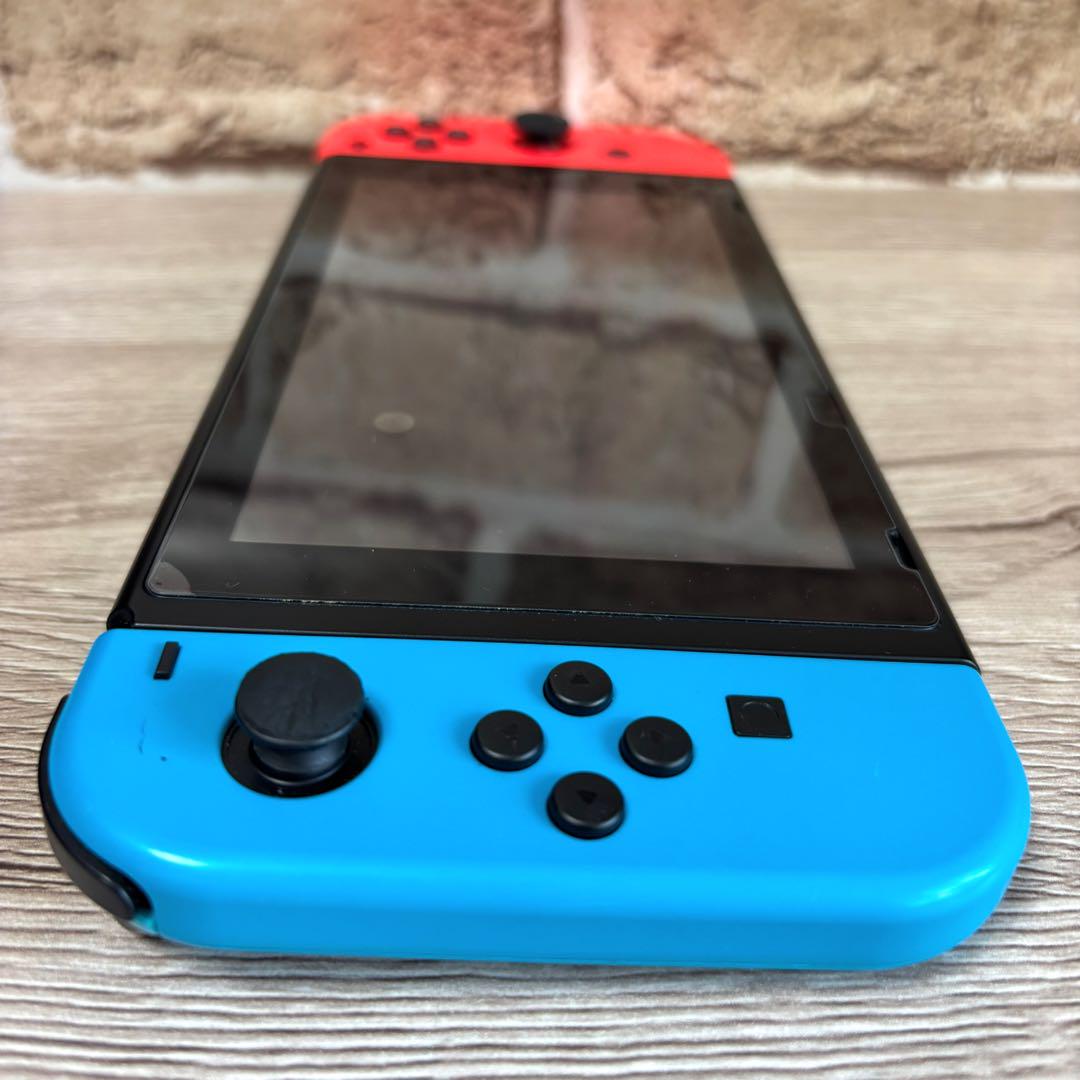 【Nintendo Switch】本体とジョイコン