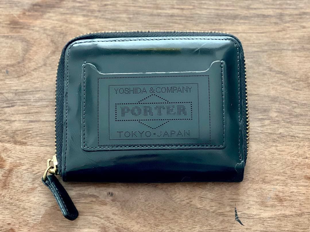 ガラスレザーウォレット