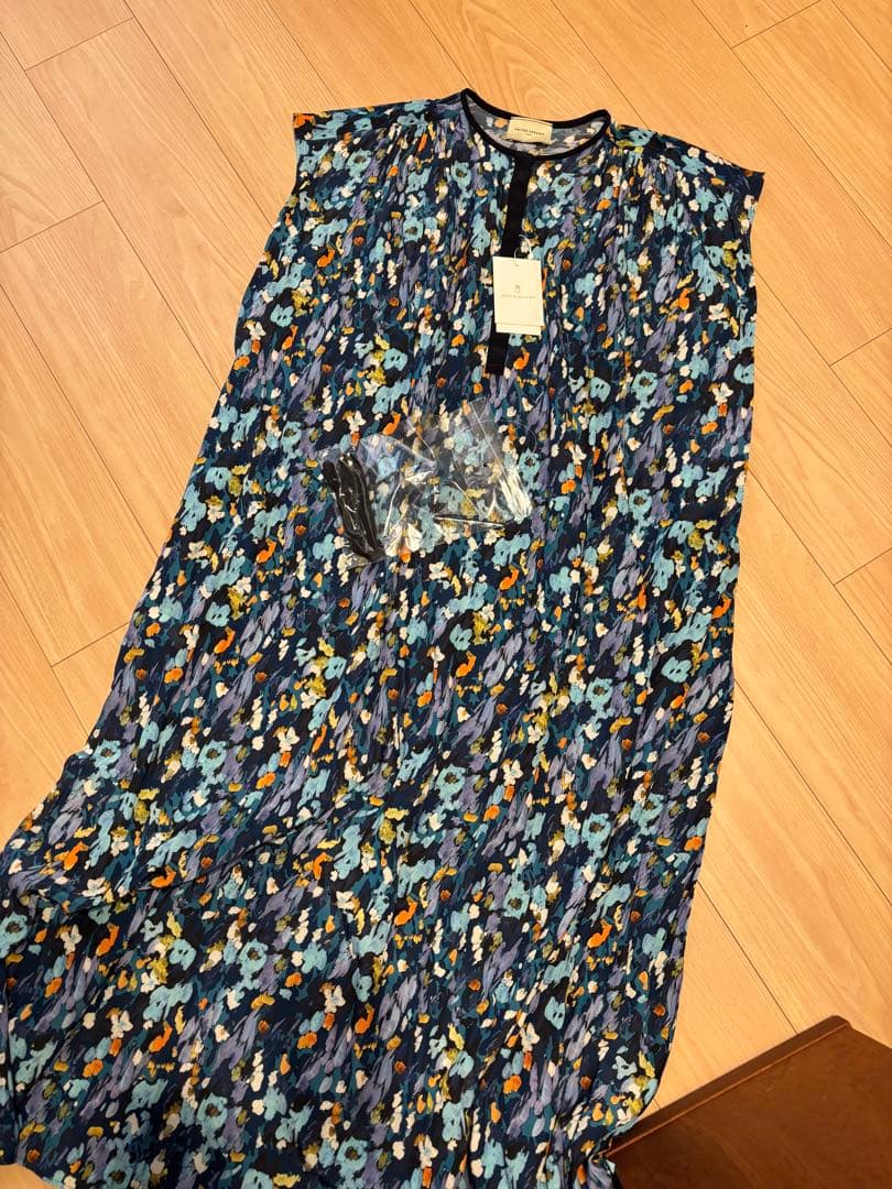 【新品】ユナイテッドアローズ　今期ワンピース