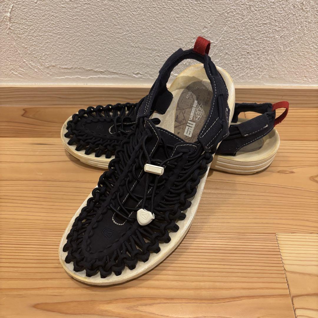 keen UNEEK ネイビー×アイボリー　26.5cm