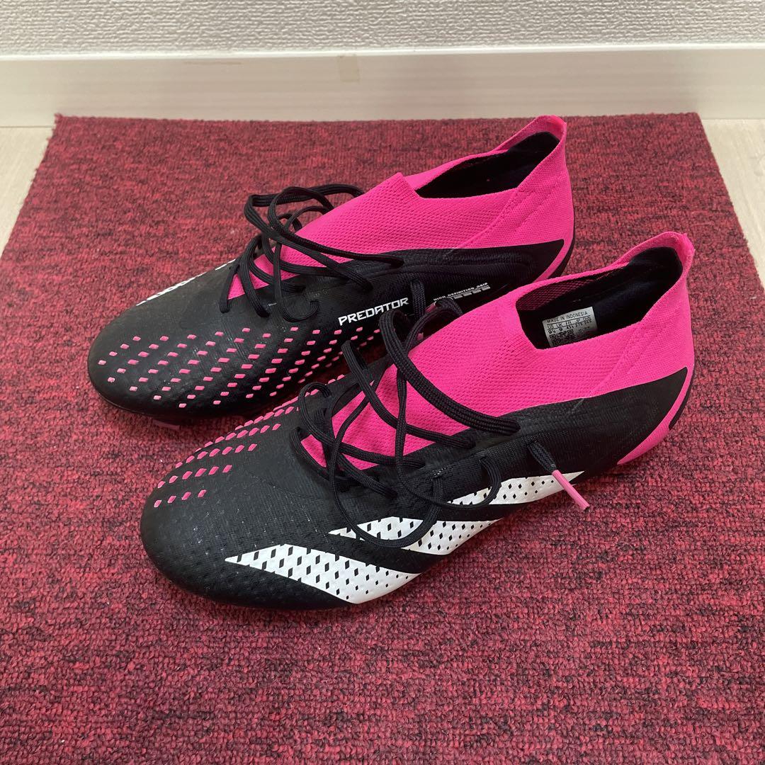 サッカースパイク　プレデターFG