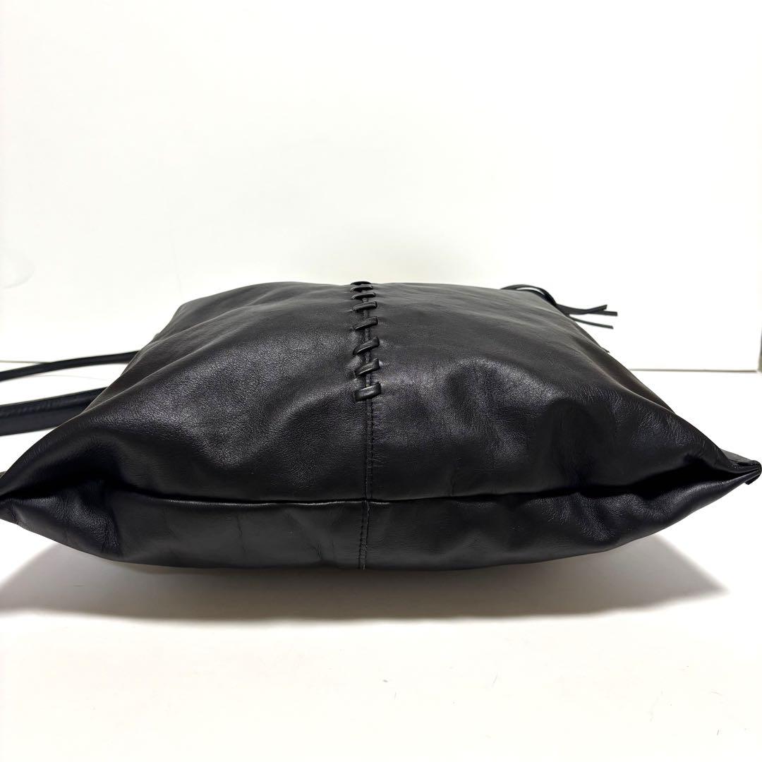 イアパピヨネ 2way ショルダー トートバッグ タッセル ブラック