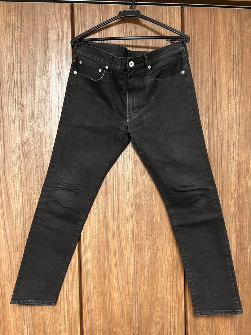 RALEIGH ブラックデニム スリム