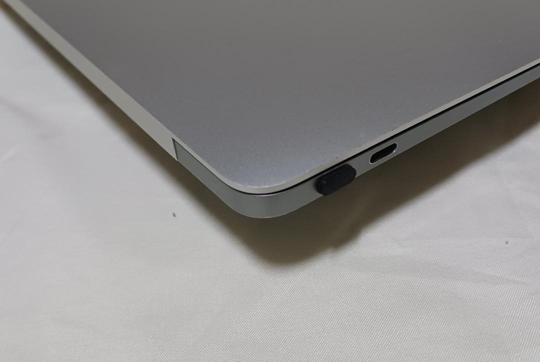 MacBook