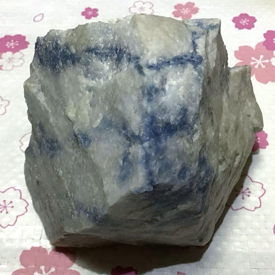 逢*送様 糸魚川翡翠　原石　コン沢（71）　726g