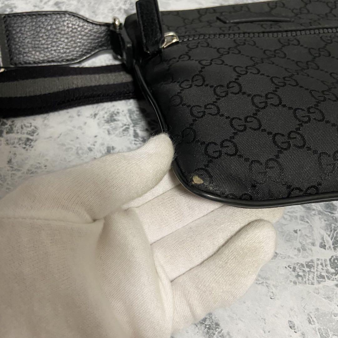 ✨GUCCI✨　グッチ　ショルダーバッグ　メッセンジャーバッグ　ナイロン