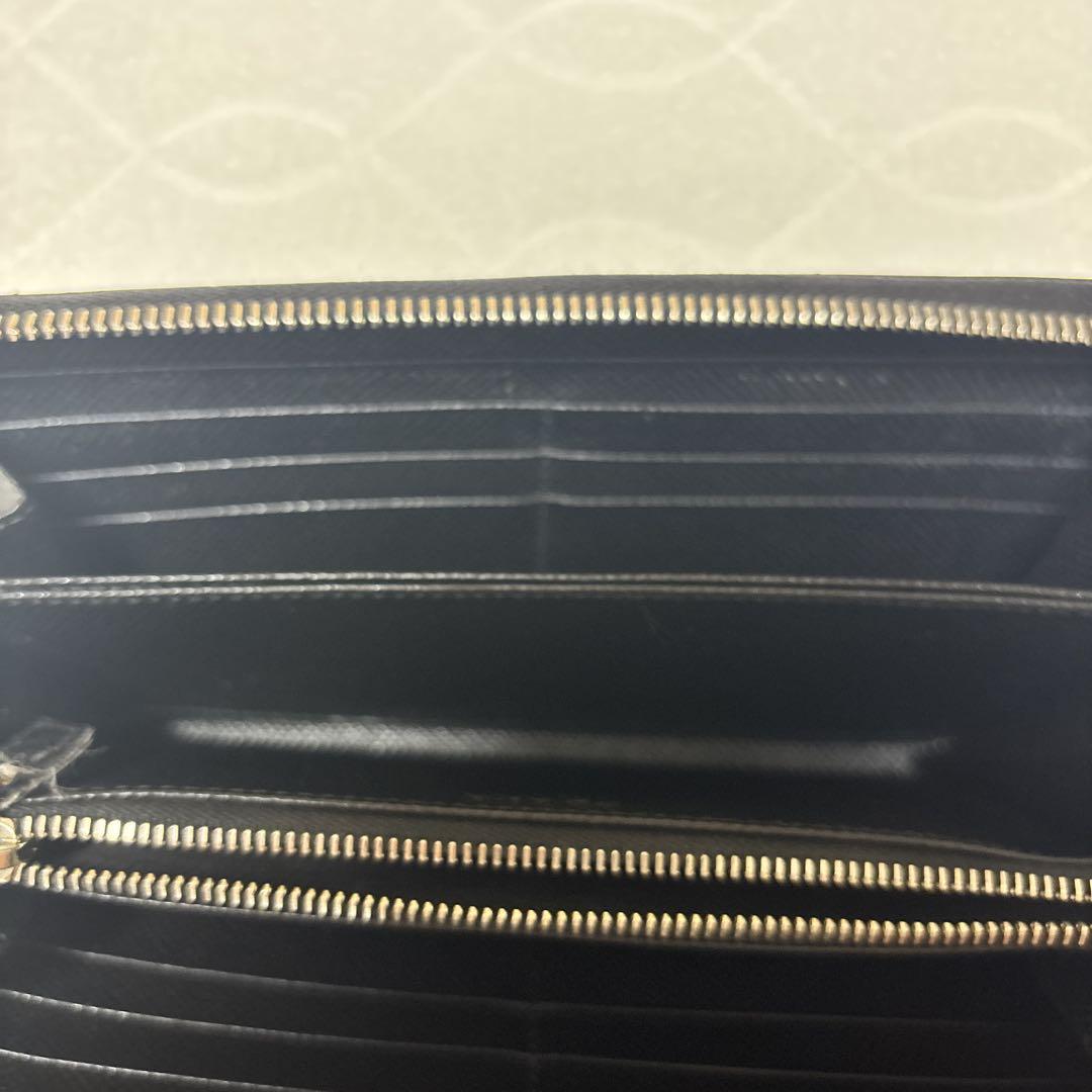 m*y様 PRADA ブラック　長財布