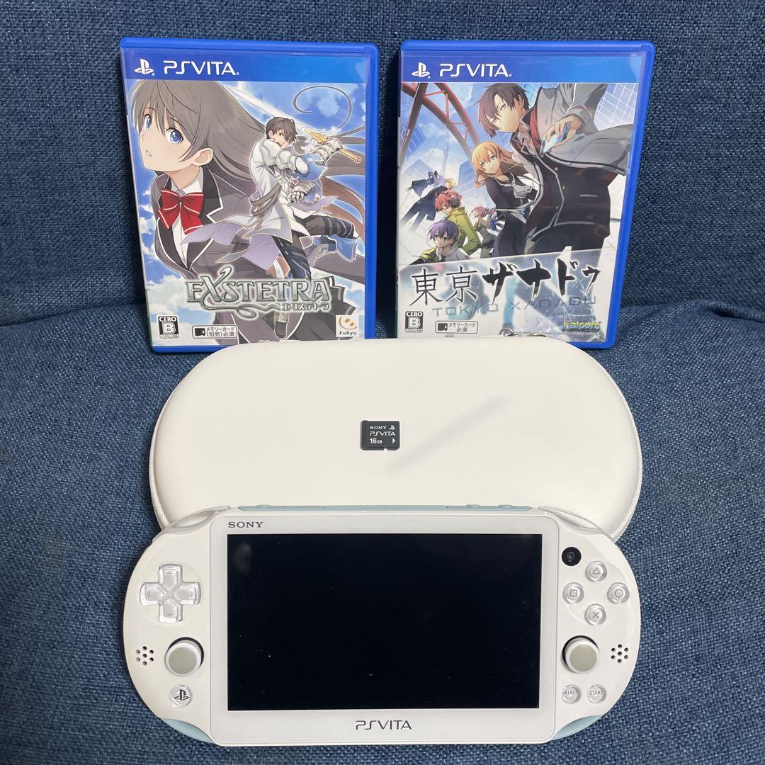 ■PSvita本体 PCH-2000／SDカード16GB／ソフト２本付き
