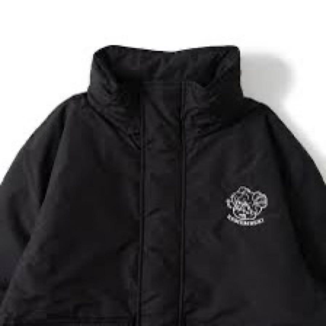 GUCCI ダウンジャケット 黒 フード付き