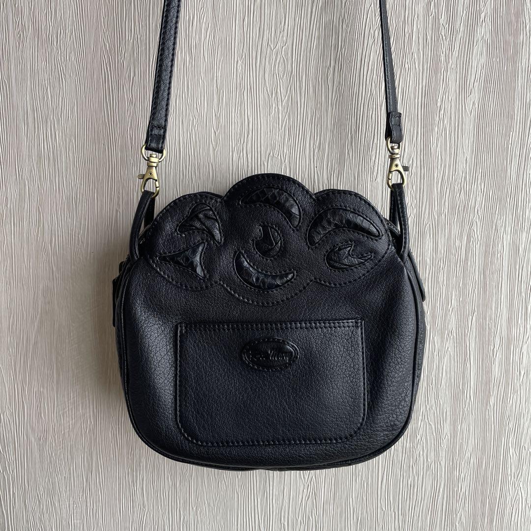 Rose Mary ローズマリー レザーショルダーバッグ レザー 黒 花型 皮