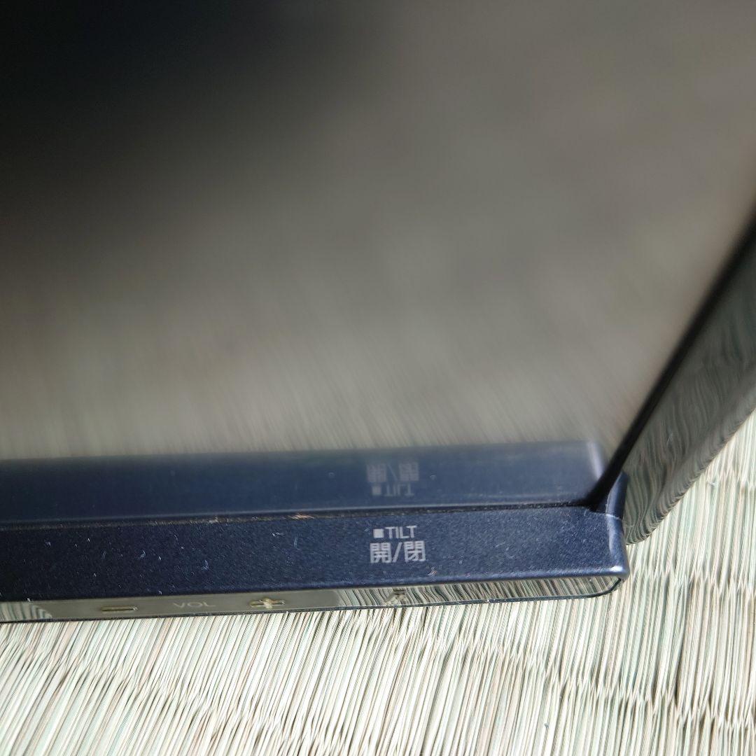 Clarion NX711 カーナビモニター目立った傷や汚れなし BRIGHTFACE_UK