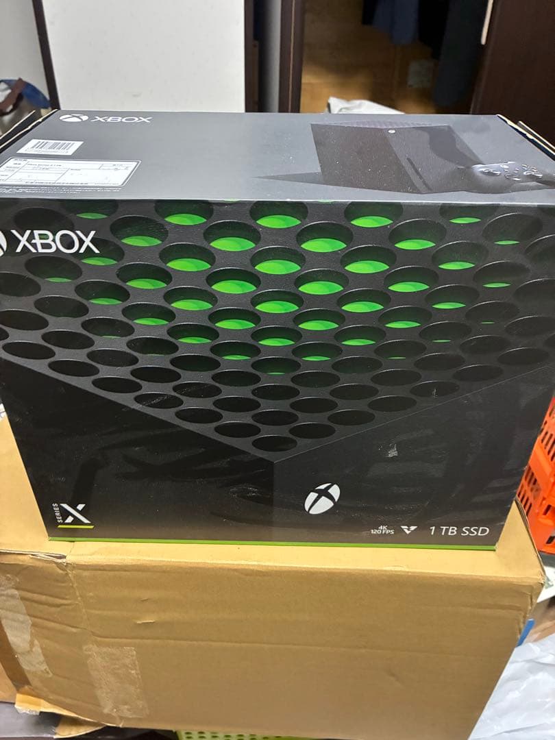 Xbox Series X 本体 1TB SSD 外 き&リモートセット目立った傷や汚れなし