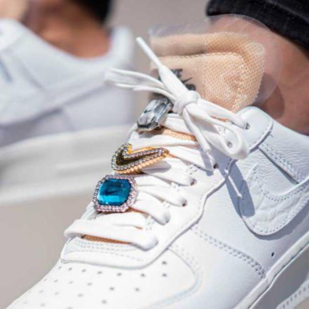 ☆送料関税込☆Nike WMNS Air Force 1 Low Bling☆超人気☆ ☆送料関税込☆Nike WMNS Air Force 1 Low Bling☆超人気