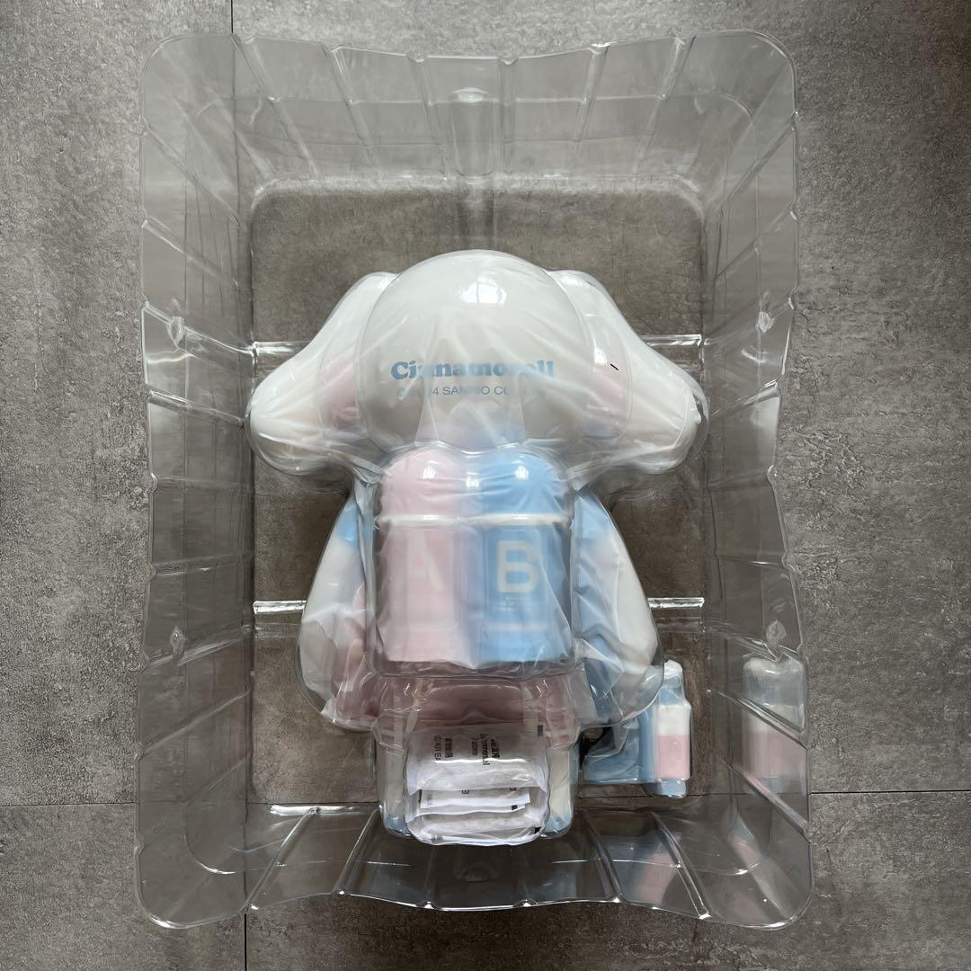 サンリオ POPMART MOLLY 400% シナモロール フィギュア サンリオ POPMART MOLLY 400% シナモロール フィギュア