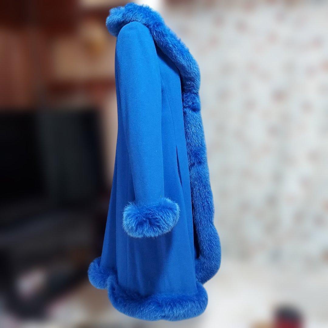 ロイヤルブルー