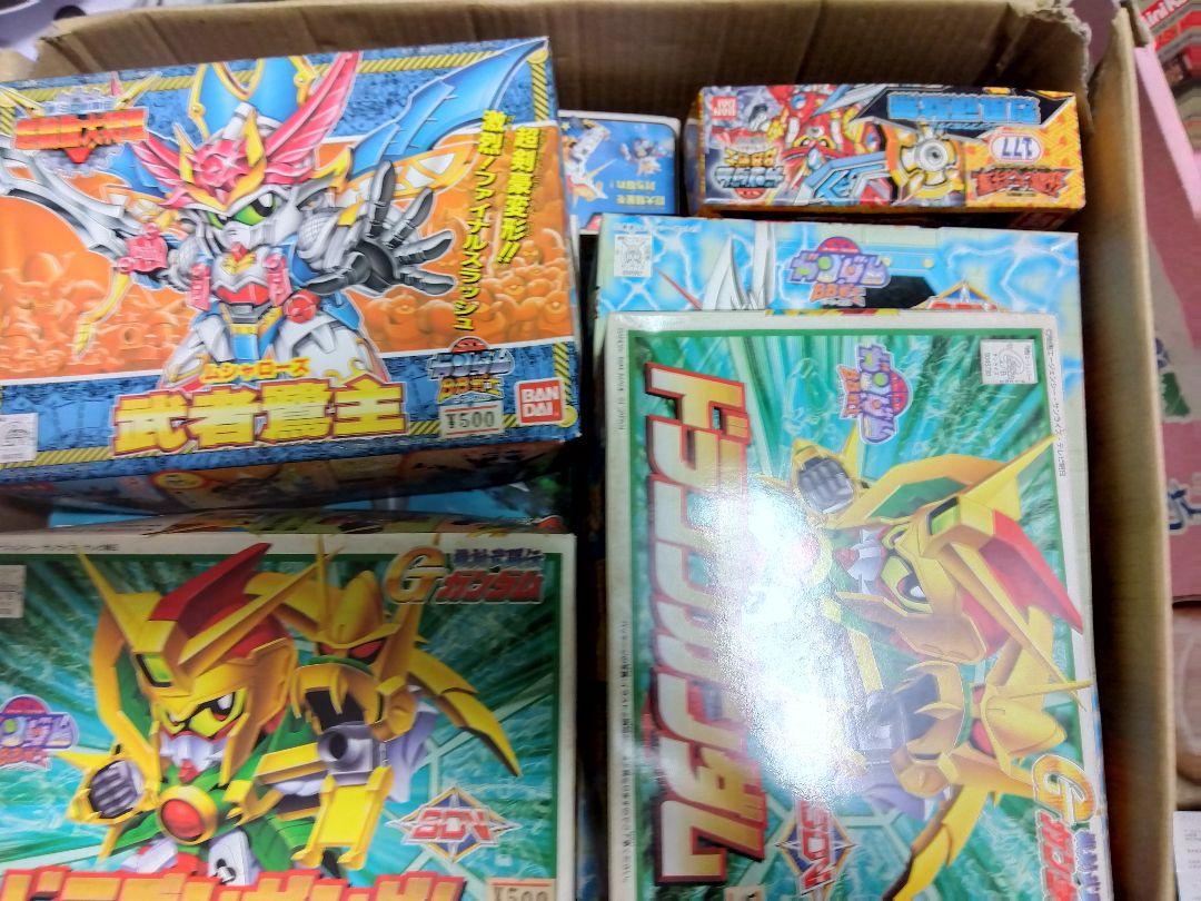 遺品整理 汚れ、経年劣化あり　BB戦士等ガンプラ まとめて　送料込み　写真が全て