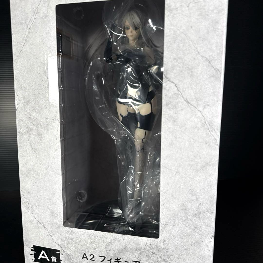ニーアオートマタ 放送記念くじ　A賞 A2フィギュア　D賞 ビジュアルシートなど