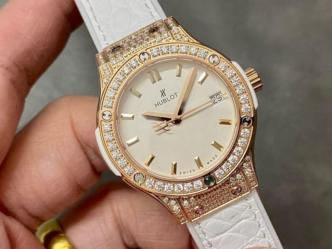 超人氣 HUBLOT 男用 美品 ウブロ 時計92