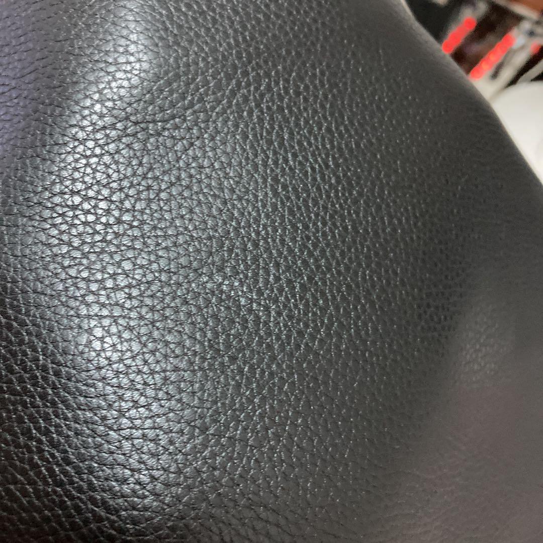 新品BURBERRYビジネスバッグ