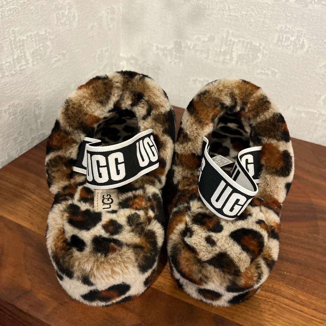 UGG ヒョウ柄 ファーサンダル - メルカリ