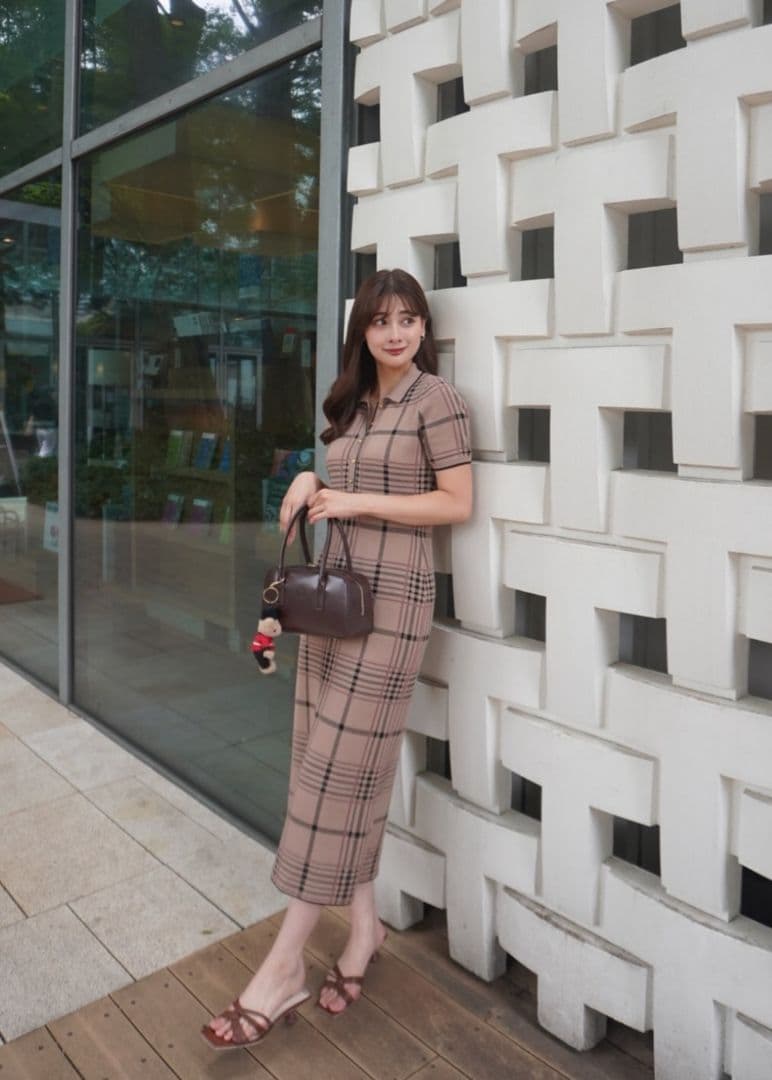 Gold-Buttoned Plaid Knit Dress herlipto