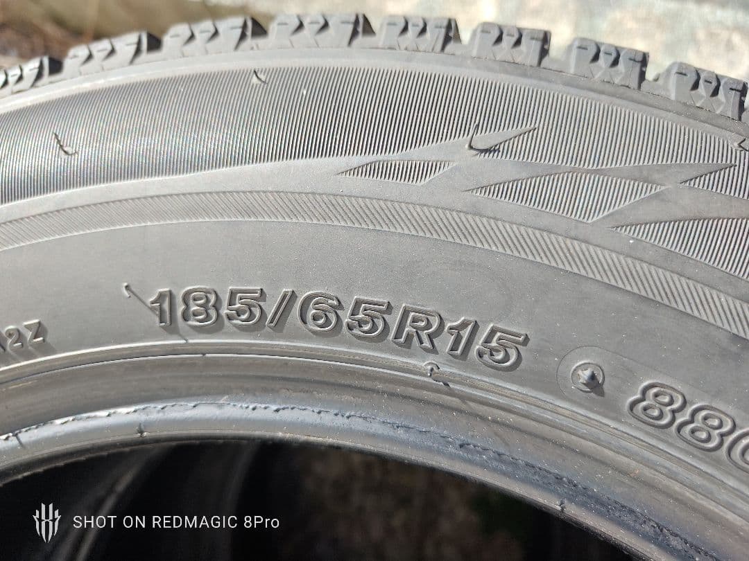 スタッドレスタイヤ VRX2 185/65r15 スタッドレスタイヤ VRX2 185/65r15