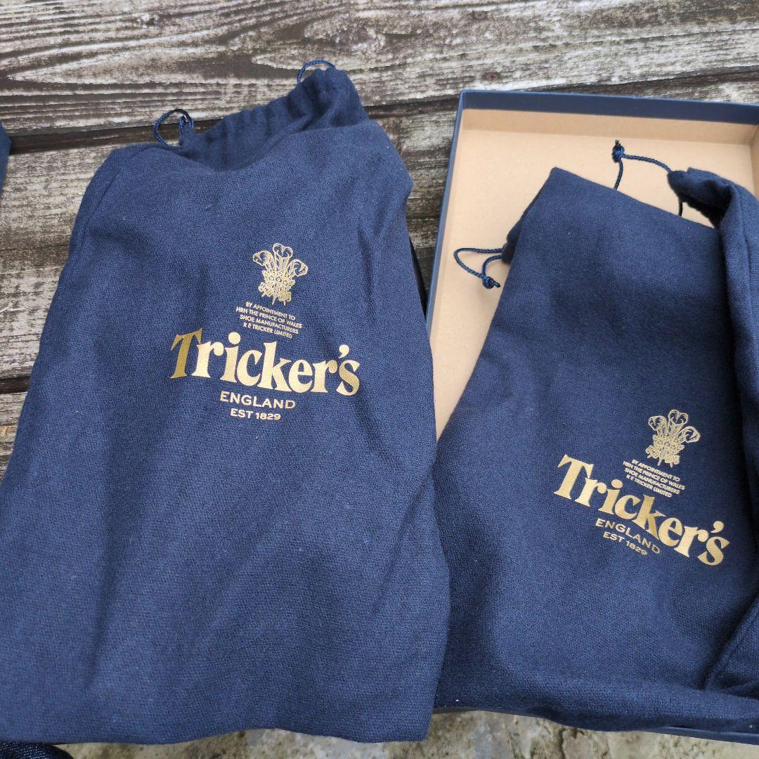 Tricker's ブラックローファー