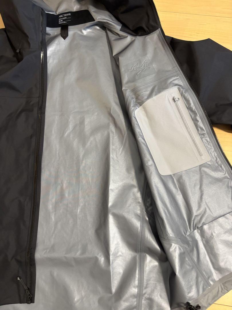 【Mサイズ】ベータSLジャケットARC'TERYX