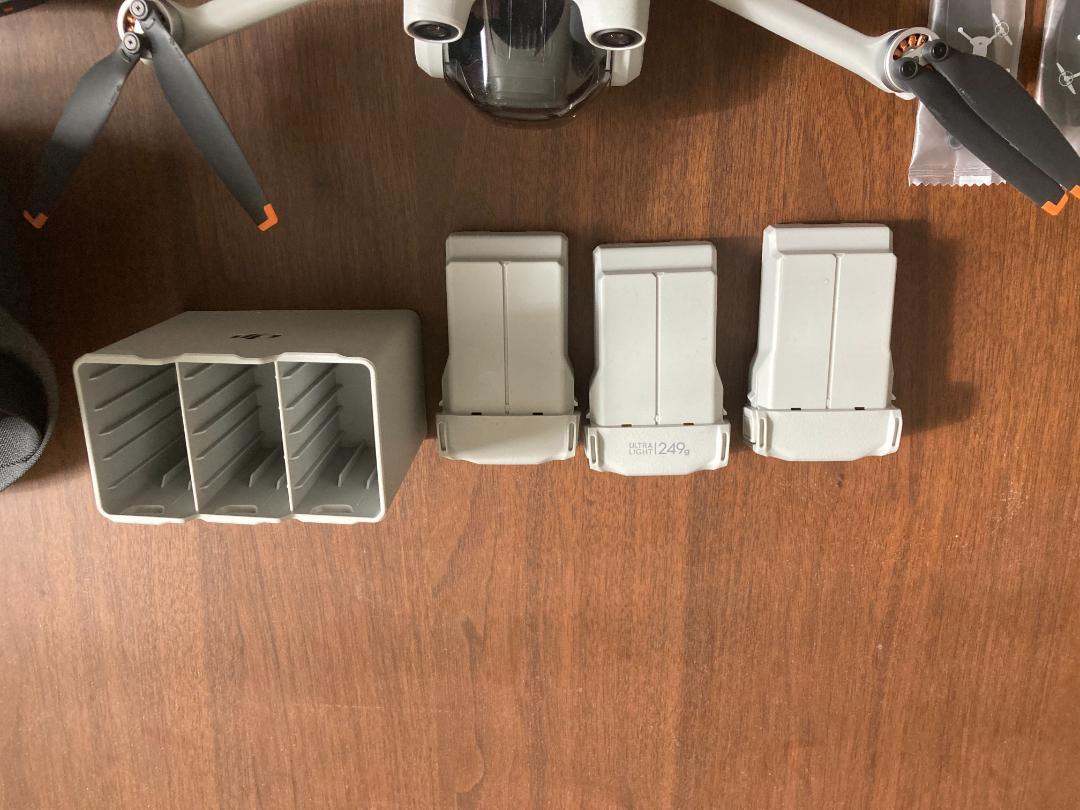 DJI