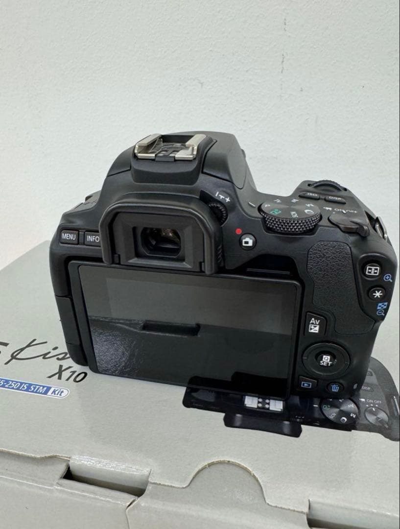 Canon EOS Kiss X10 ダブルレンズセット