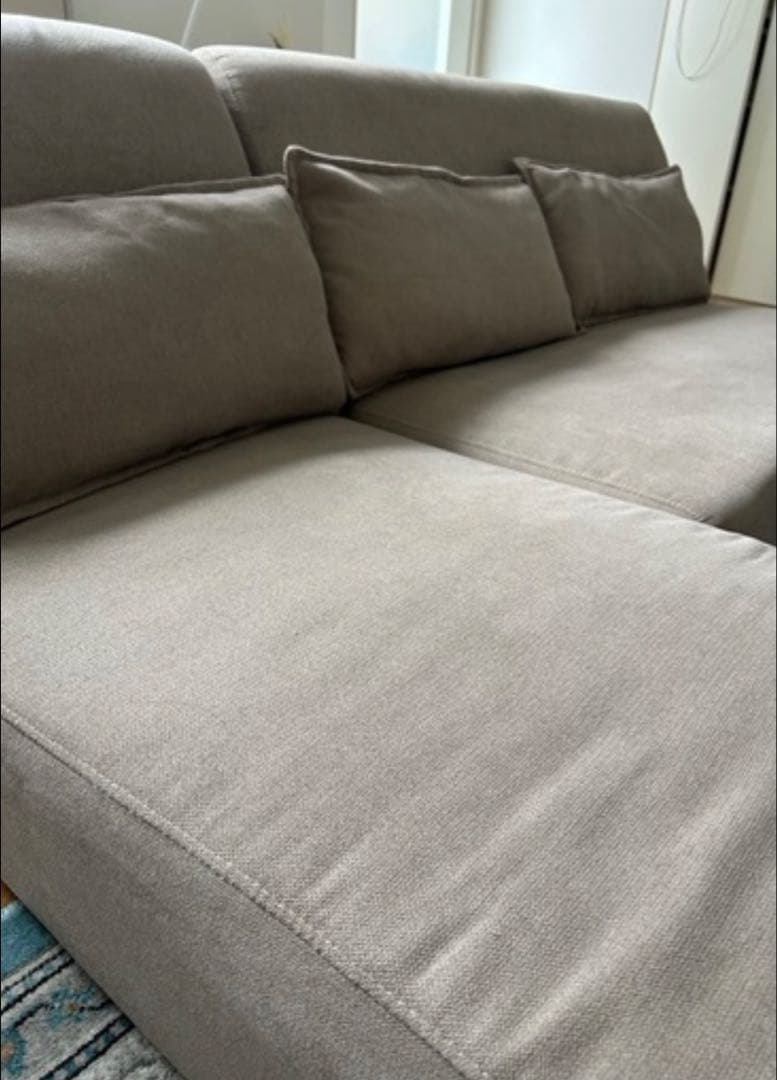 【L字ソファ クッション＆足付き】グレー ローソファ、足つきソファ組み替え可能