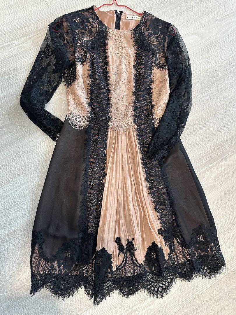 大幅値下げ！Alice+Olivia レースワンピース