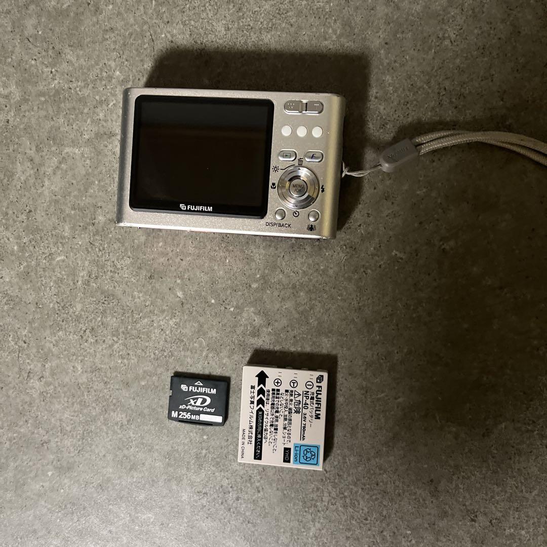fujifilm Z3 FINEPIX M256mb 赤色　動作品