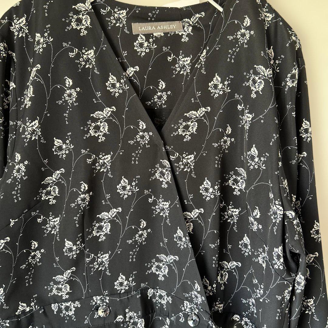 LAURA ASHLEY】ローラアシュレイ 黒カシュクールワンピース 長袖