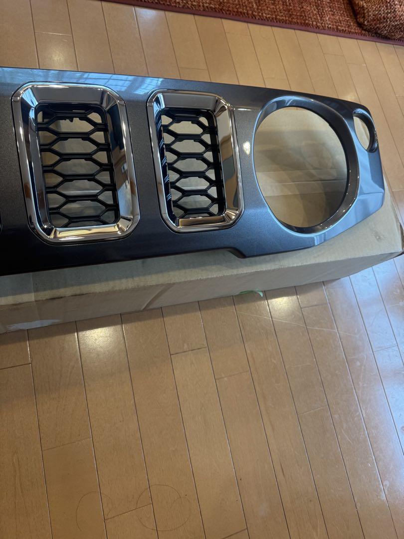 新車外し】 ジムニーノマド フロントグリル 純正 新品未使用