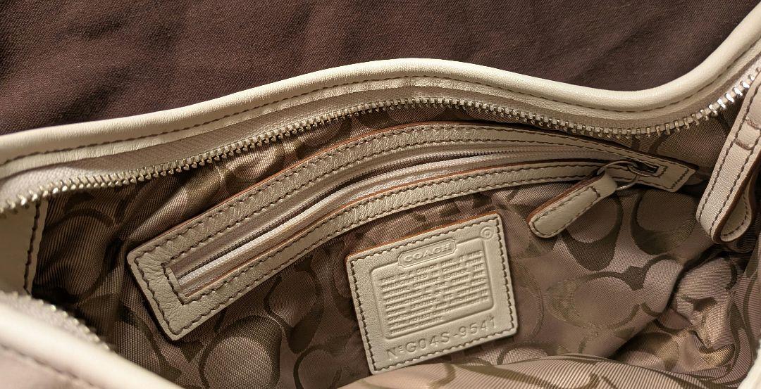 COACH ホワイトレザー ワンショルダーバッグ