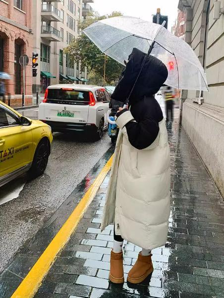 ダウン ロング 長袖 ジッパー 極暖 防寒 スリム 全4色 冬 春 白黒色