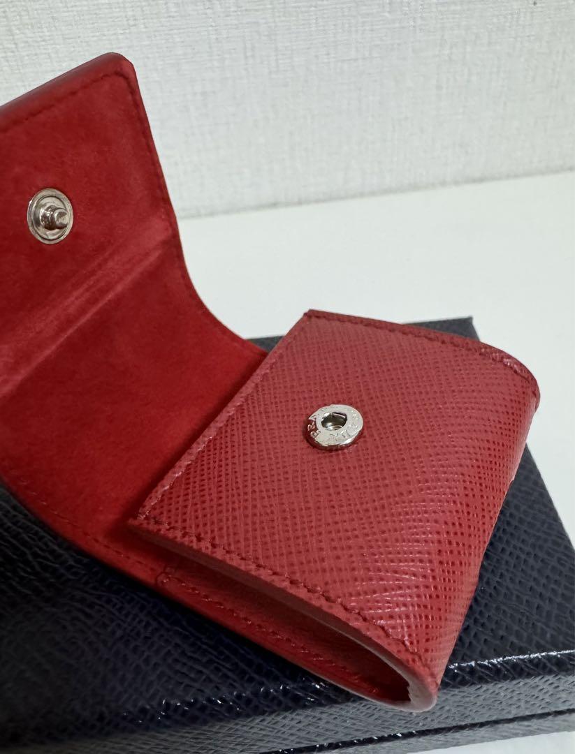 PRADA airpodsケース サフィアーノレザー 新品本物 2TT106