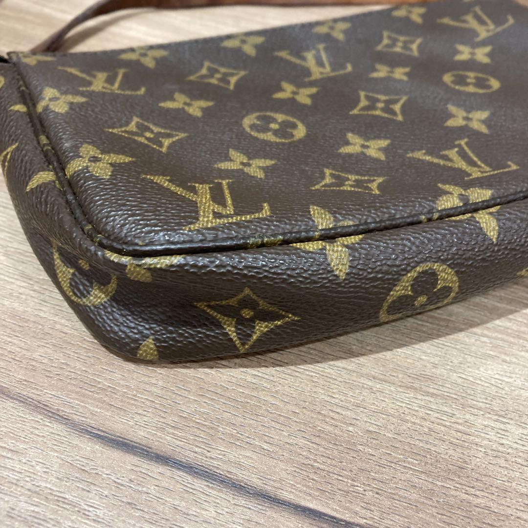 VUITTON モノグラム