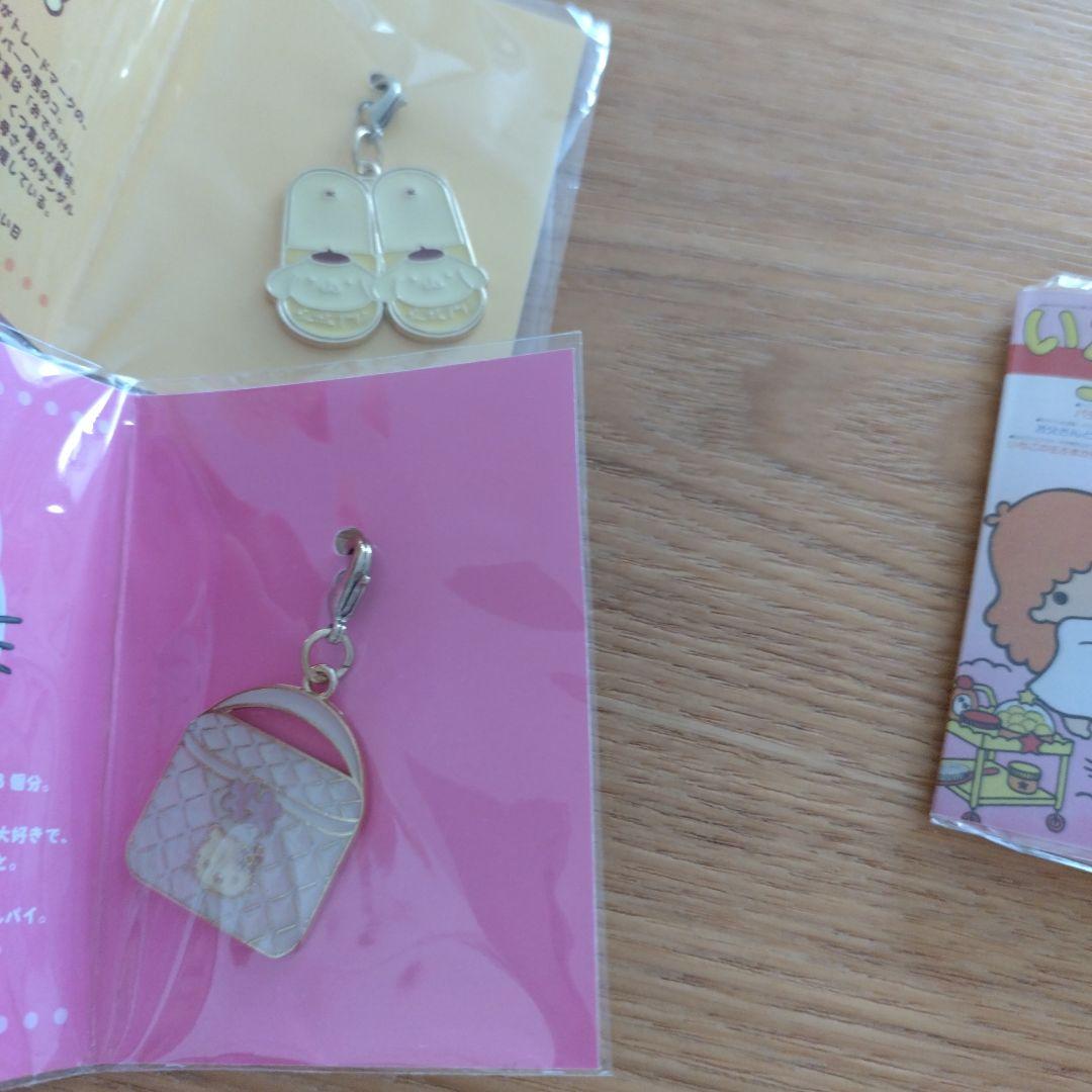 サンリオキャラクター　チャーム　いちご新聞