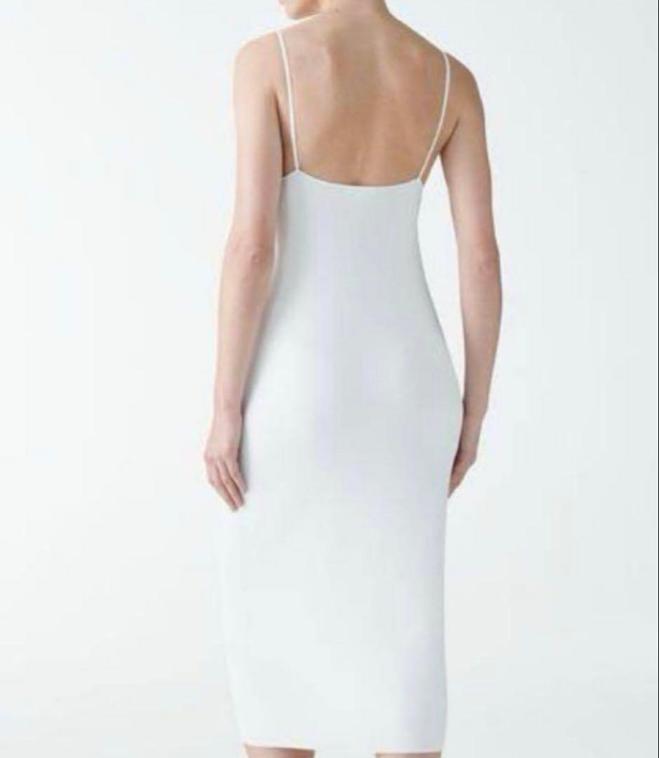 美品 COS バックレス ニットスリップワンピース 美品 COS バックレス ニットスリップワンピース